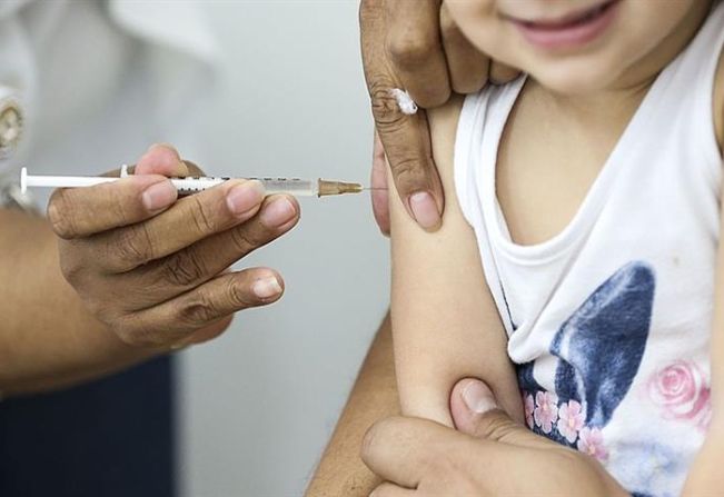 Vacinação contra COVID-19 é liberada para crianças com 11 anos completos.